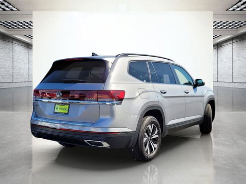 New 2026 Volkswagen Atlas SE image 6