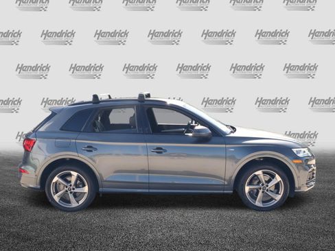 Used 2020 Audi Q5 2.0T Titanium Prestige w/ Prestige Package AWD/4WD image 10