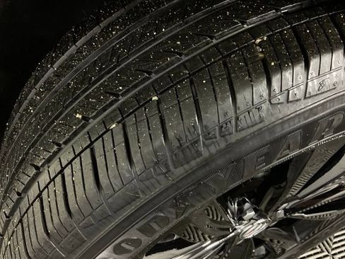 Used 2024 Buick Envista Sport Touring w/ Convenience I Package image 39