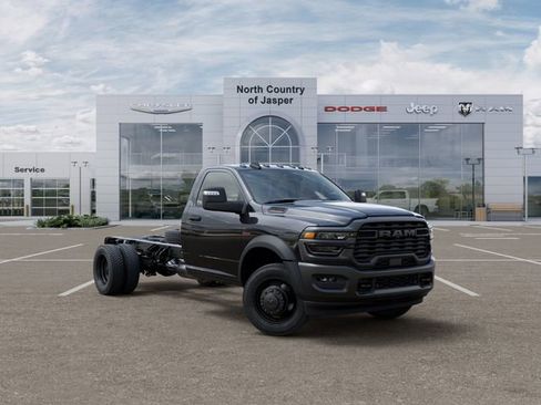 New 2025 RAM 4500 Tradesman AWD/4WD image 6