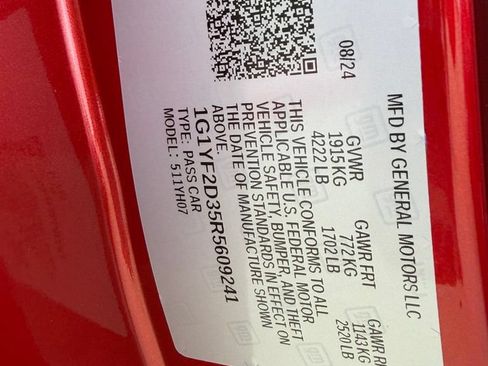 Used 2024 Chevrolet Corvette Z06 RWD image 40