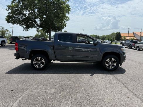 Used 2017 Chevrolet Colorado LT RWD image 6