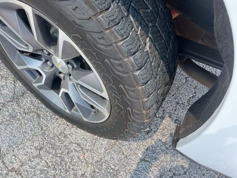 Used 2020 Chevrolet Silverado 1500 LT w/ Texas Edition AWD/4WD image 8