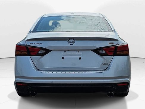 Used 2023 Nissan Altima 2.5 SR w/ SR Premium Package AWD/4WD image 5