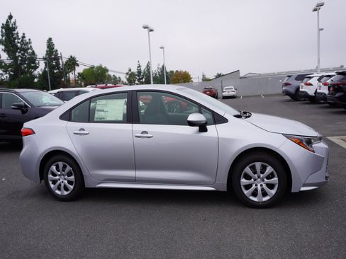 New 2026 Toyota Corolla LE image 3