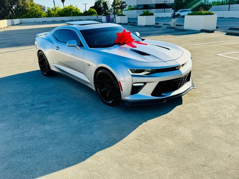 Used 2017 Chevrolet Camaro SS RWD image 12