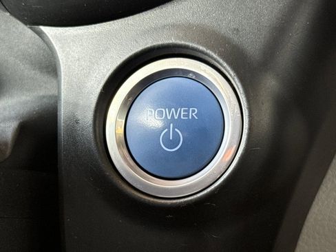 Certified 2024 Toyota Sienna LE image 25