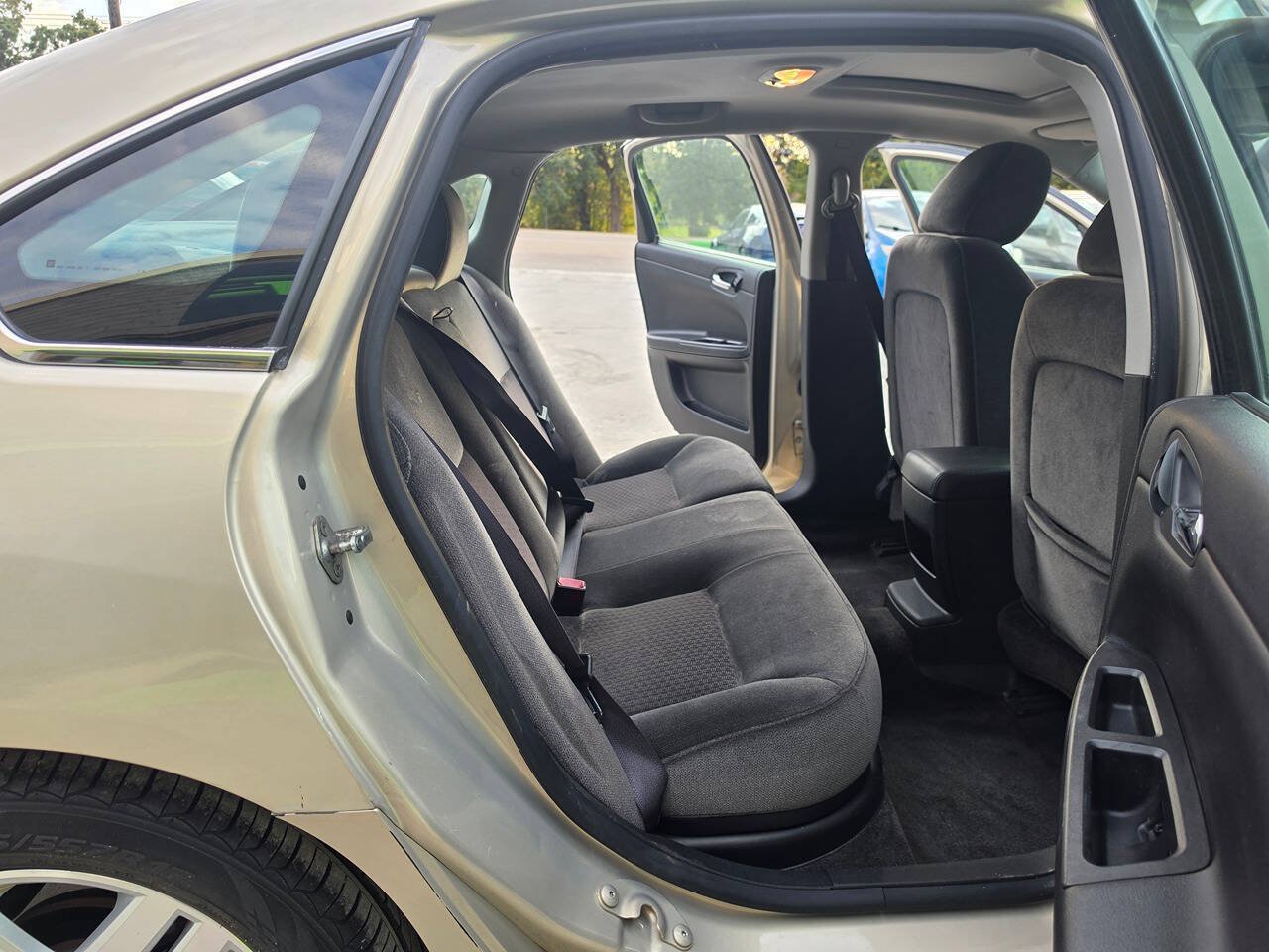 Used 2012 Chevrolet Impala LT w/ LT Sunroof Package FWD image 20