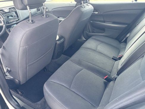 Used 2013 Chrysler 200 Touring w/ S Exterior Appearance Pkg FWD image 11