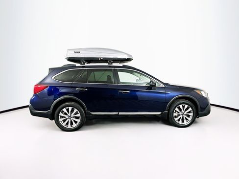 Used 2018 Subaru Outback 3.6R Touring w/ Protection Package #1 AWD/4WD image 10