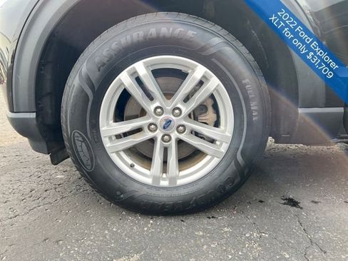 Used 2022 Ford Explorer XLT w/ Equipment Group 202A image 25