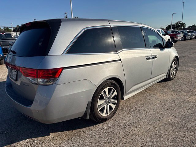 Used 2016 Honda Odyssey Touring image 3