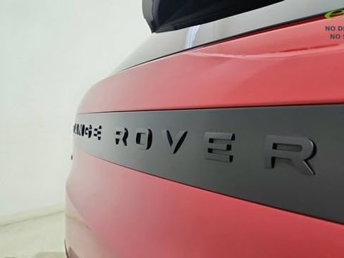 Used 2024 Land Rover Range Rover Sport Dynamic SE AWD/4WD image 17
