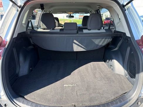 Used 2015 Toyota RAV4 LE FWD image 10