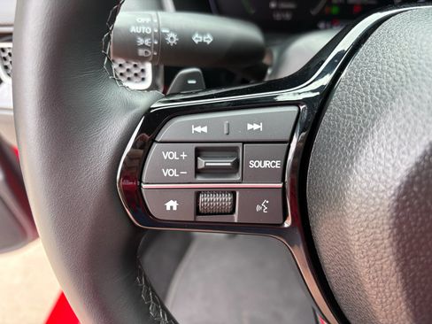 Certified 2025 Honda Civic Sport image 15
