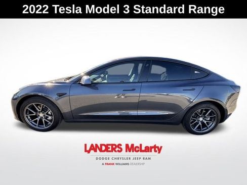 Used 2022 Tesla Model 3 image 3