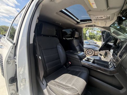 Used 2016 GMC Sierra 3500 Denali w/ Duramax Plus Package AWD/4WD image 29