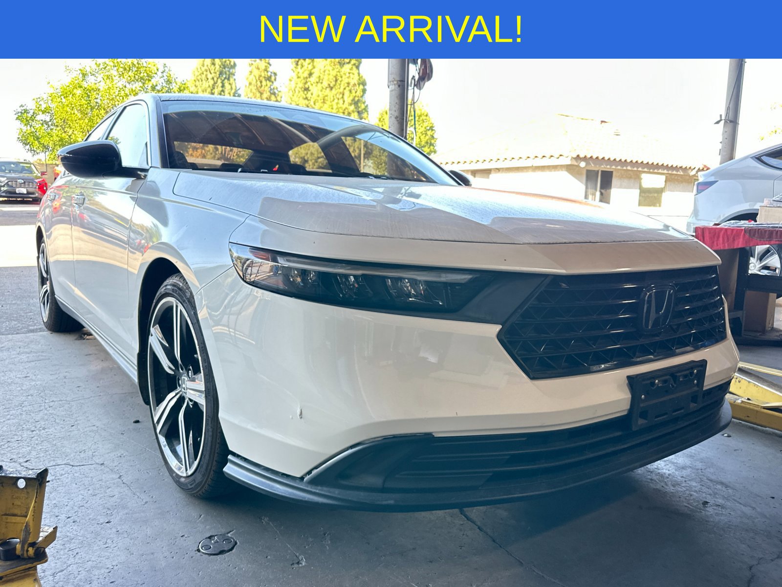 Used 2023 Honda Accord Sport image 1