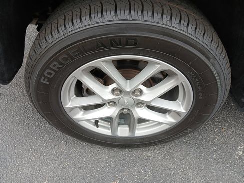 Certified 2023 Jeep Grand Cherokee Limited image 19