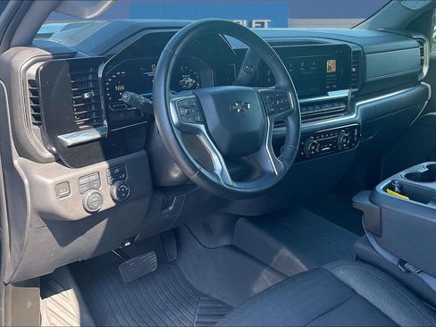 Used 2023 Chevrolet Silverado 1500 LT Trail Boss AWD/4WD image 18