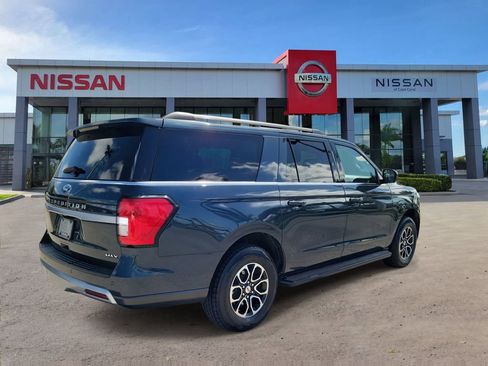 Used 2024 Ford Expedition Max XLT image 4