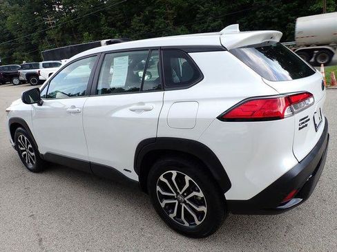 Certified 2024 Toyota Corolla Cross AWD Hybrid image 8