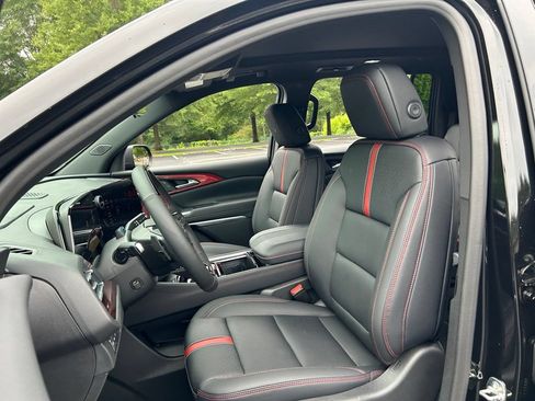 New 2026 Chevrolet Traverse RS FWD image 36