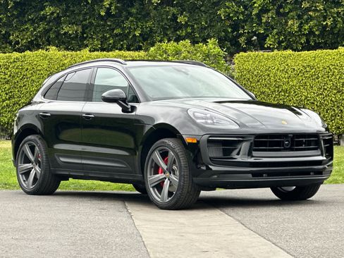 New 2026 Porsche Macan S AWD/4WD image 10