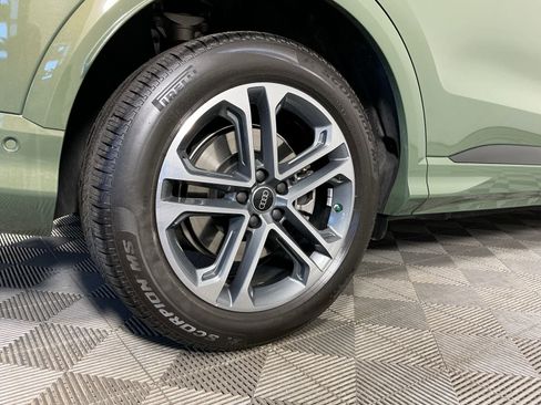 Used 2025 Audi Q5 Prestige image 11