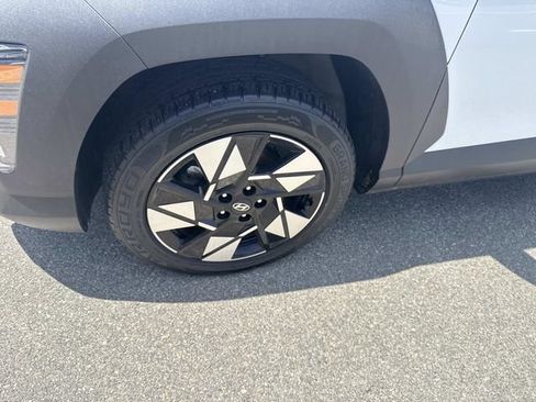 Certified 2024 Hyundai Kona SEL AWD/4WD image 11