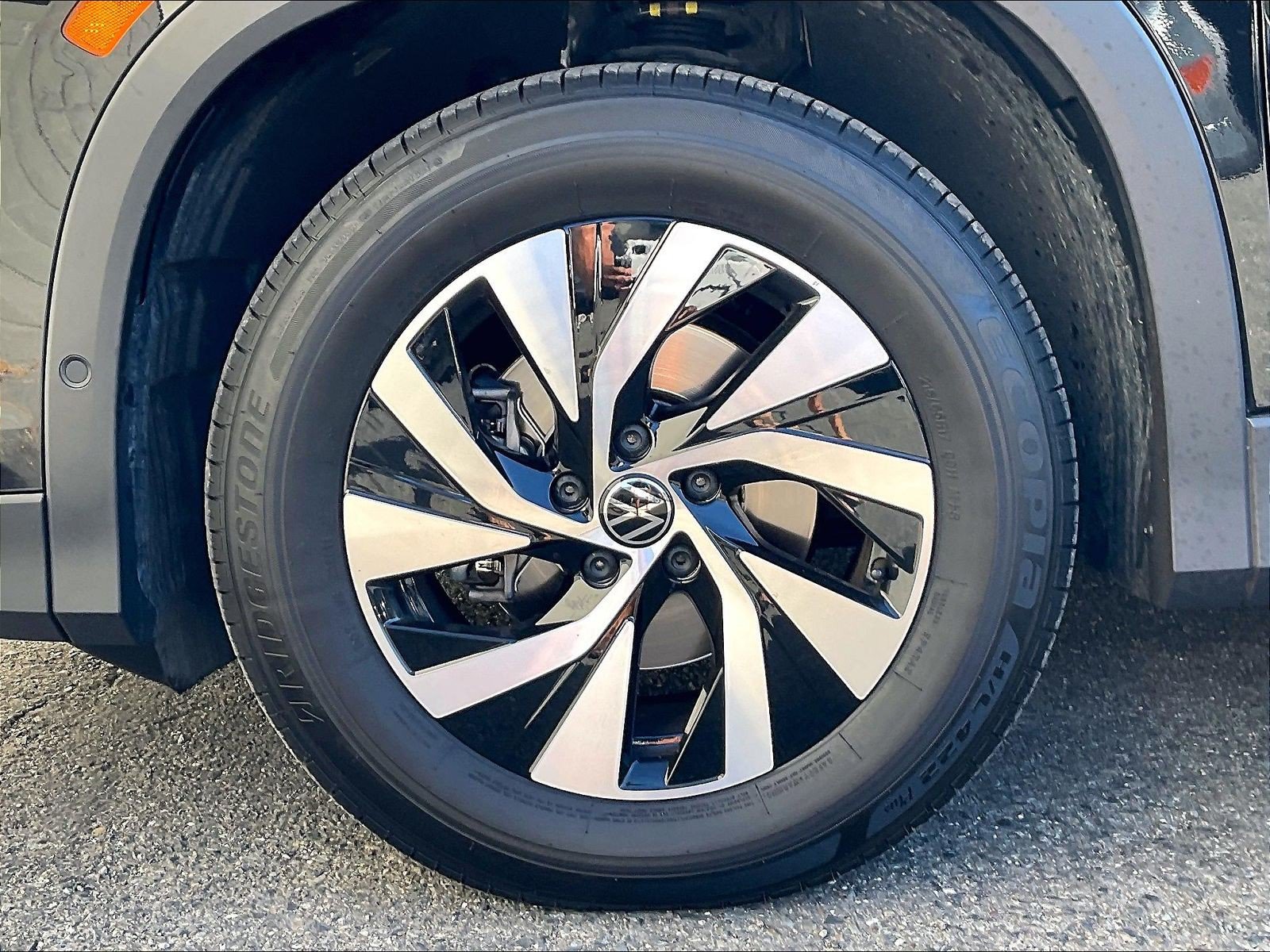 Certified 2025 Volkswagen Tiguan S FWD image 7