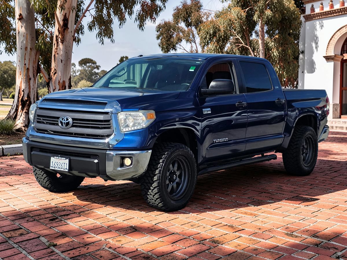 Used 2014 Toyota Tundra SR5 w/ SR5 Upgrade Package RWD image 4