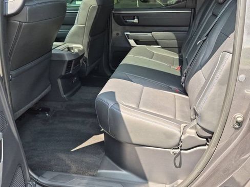 Used 2023 Toyota Tundra Platinum AWD/4WD image 17