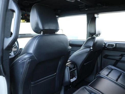 Used 2025 Ford Bronco Outer Banks AWD/4WD image 17