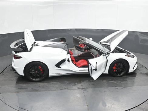 Used 2023 Chevrolet Corvette Stingray Premium Conv w/ Z51 Performance Package RWD image 52