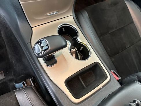 Used 2015 Jeep Grand Cherokee Altitude image 20