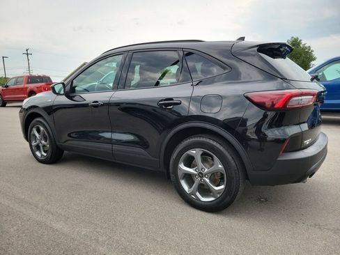 Used 2025 Ford Escape ST-Line Select AWD/4WD image 3