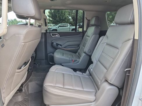 Used 2019 GMC Yukon XL Denali w/ Denali Ultimate Package AWD/4WD image 37