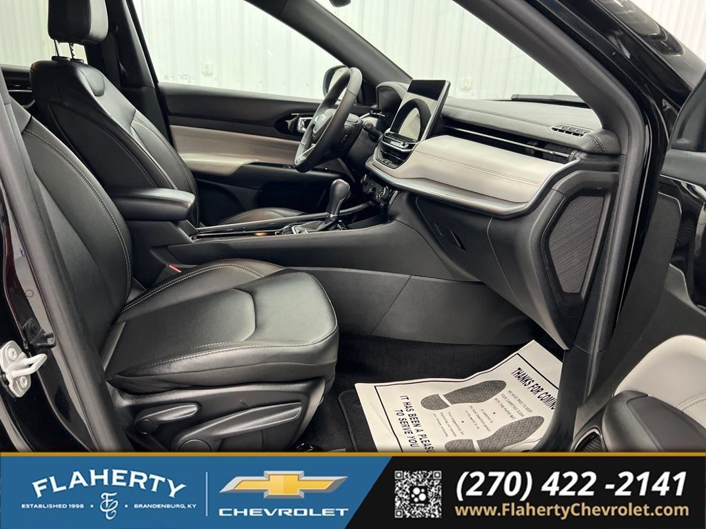 Used 2025 Jeep Compass Limited AWD/4WD image 15