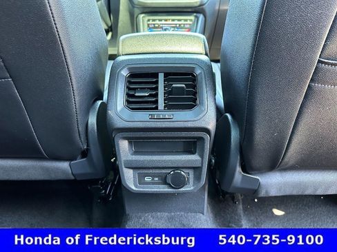 Used 2024 Volkswagen Tiguan SE R-Line image 45
