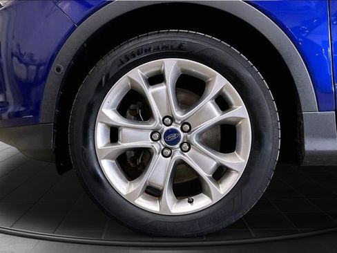 Used 2015 Ford Escape Titanium w/ Equipment Group 301A AWD/4WD image 8
