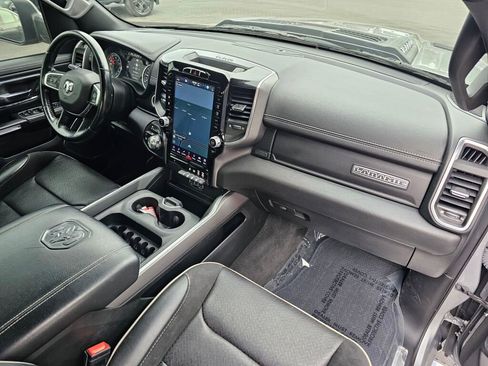 Used 2022 RAM 1500 Laramie w/ Sport Appearance Package AWD/4WD image 8