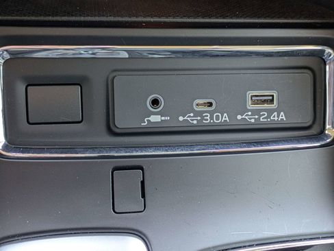 Certified 2023 Subaru Ascent Premium w/ Convenience Package image 23