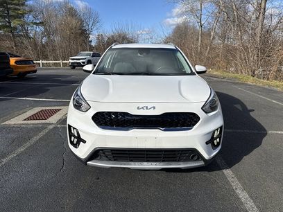 Used 2022 Kia Niro LXS