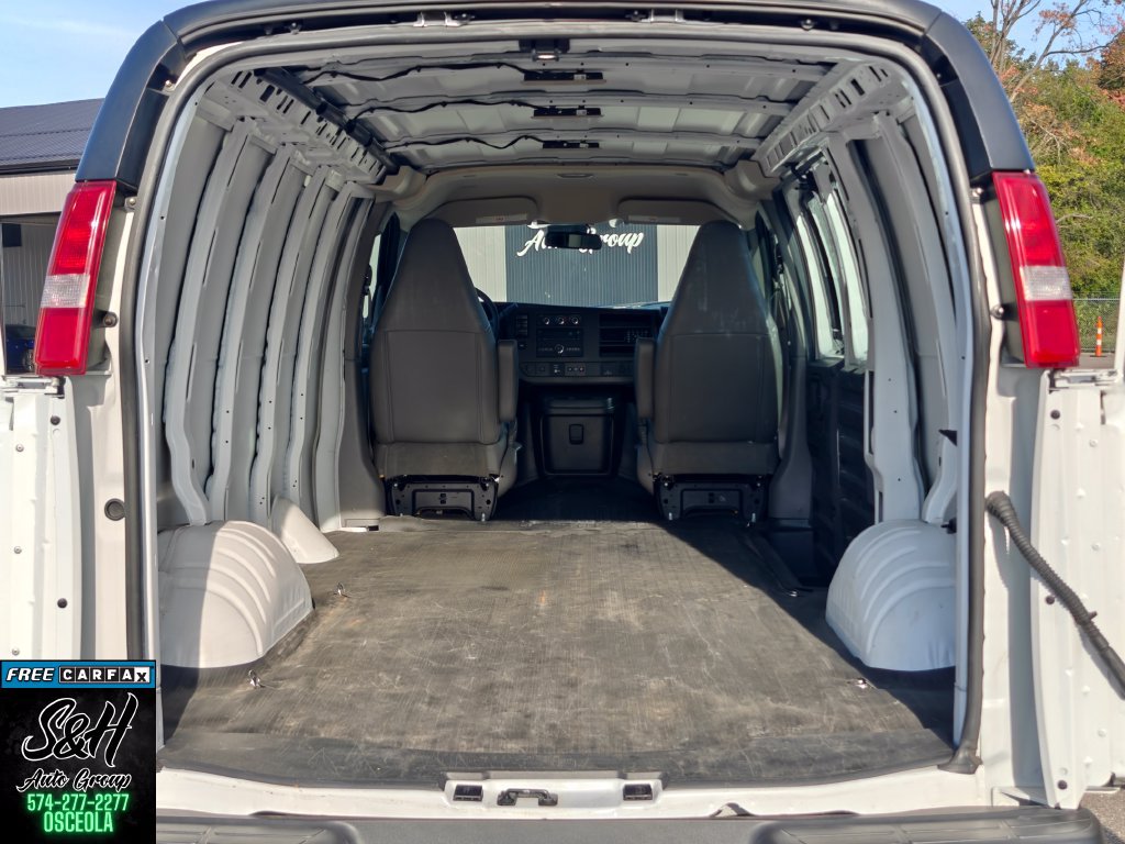 Used 2023 Chevrolet Express 2500 RWD image 15