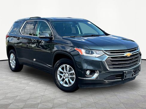 Used 2018 Chevrolet Traverse LT FWD image 3