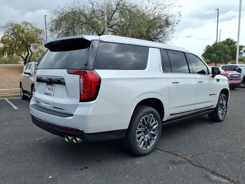 Used 2023 GMC Yukon XL Denali Ultimate image 5