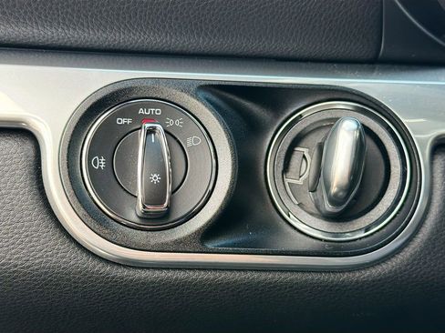 Used 2025 Porsche 718 Cayman image 31