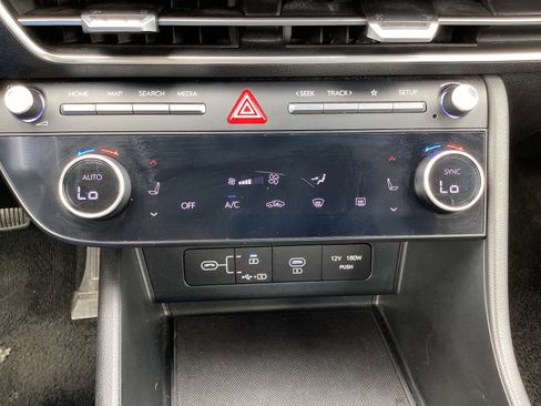 Used 2024 Hyundai Sonata SEL FWD image 22