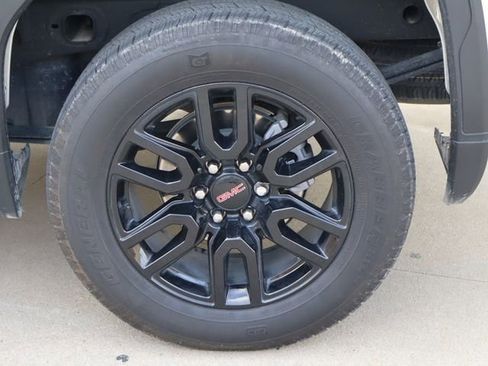 Used 2024 GMC Sierra 1500 Elevation image 26